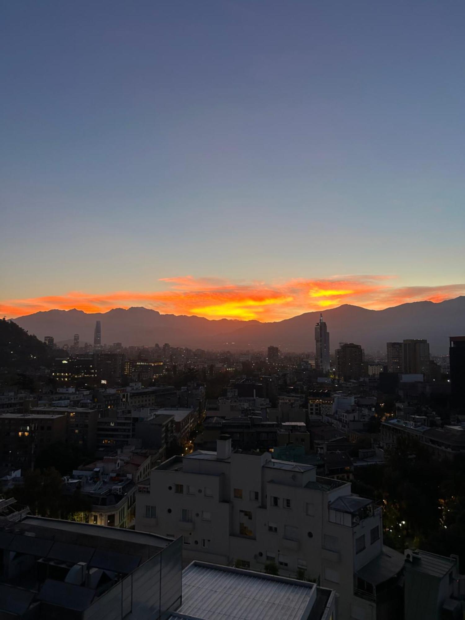 Espectacular Loft En Bellas Artes Con Vista A La Cordillera Santiago de Chile Zewnętrze zdjęcie